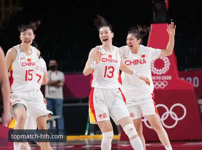 中国女篮资格赛关键胜利复盘：战术调整与球员爆发详解